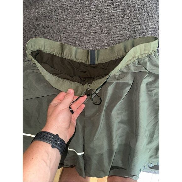Lululemon Men's Surge 6" Short Lined Dark Green 2XL Lined - Picture 5 of 7